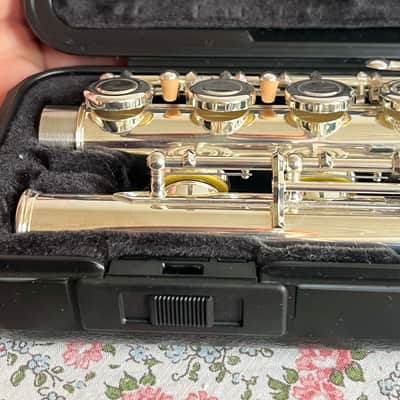 Yamaha YFL-212 - Like New image 4