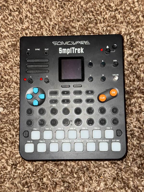 Sonicware SmplTrek Portable Production Sampler