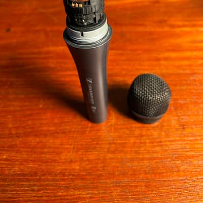 Sennheiser e835 Handheld Cardioid Dynamic Vocal Microphone 1998 - Present - Dark Grey image 7