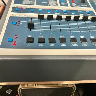 E-MU Systems SP-12 Turbo; 8-Voice Drum Sampler 1985 - 1987 - Blue image 4