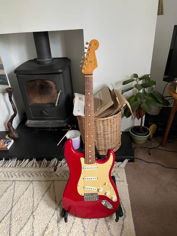Fender Classic Series '60s Stratocaster | Reverb UK