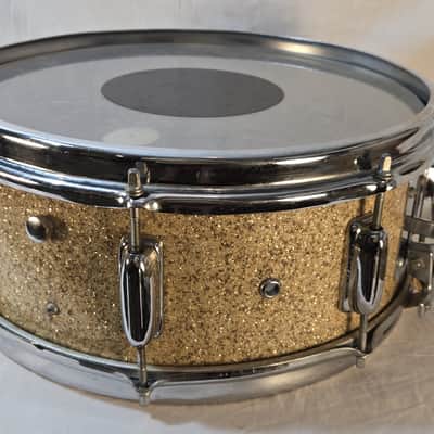 Crown MIJ Snare Drum 60s-70s - Silver Sparkle image 3