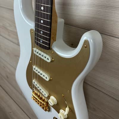 Fender Custom Shop Limited Edition 75th Anniversary Stratocaster NOS Guitar, Rosewood Fingerboard, Diamond White Pearl image 5