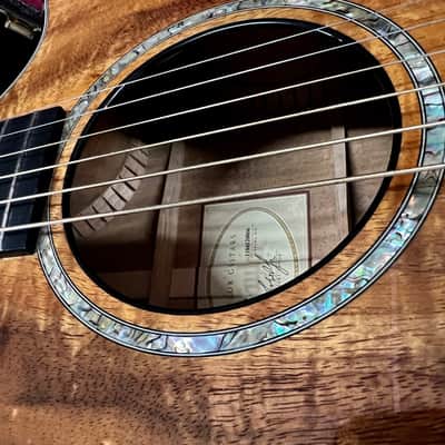 Taylor Spring Limited Edition 12-Fret Grand Concert Acoustic-Electric Guitar 2010 - Natural image 24