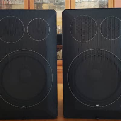 Braun LS100 Vintage 3-Way Bookshelf Speakers - Rare and Special German Sound - Very Fine Condition! image 1