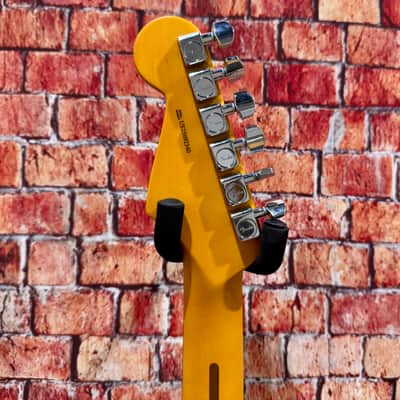 Fender American Professional II Stratocaster - 3 Color Sunburst With Rosewood Fingerboard image 5