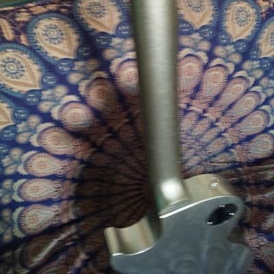 Gibson les paul studio 2012 - silver pearl image 7