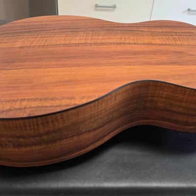 Martin Custom Shop 000-14 Hawaiian X Flame Koa Robert Armstrong Graphic Artwork USA American Auditorium Acoustic Guitar CASE QUEEN TIME CAPSULE Special Limited Edition image 21