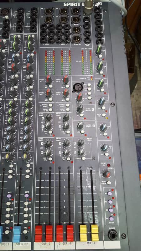Soundcraft Spirit Live 4/2 Stereo 18 Channel Mixing Console | Reverb