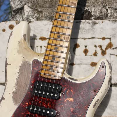 Handyman Mick Mars Stratocaster "The Dirt" 2019 Vintage white image 16