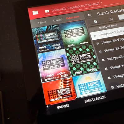 Akai MPC Live Standalone Sampler / Sequencer 2017 - 2020 - Black image 6
