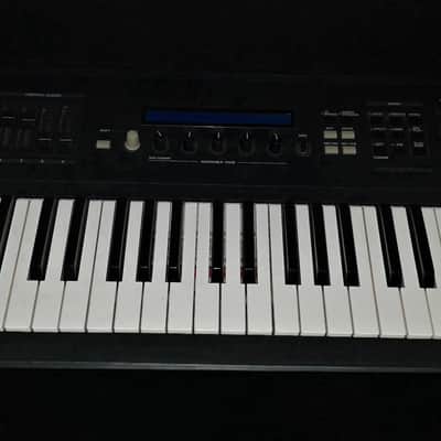 Yamaha S30 Mid 90s - Black