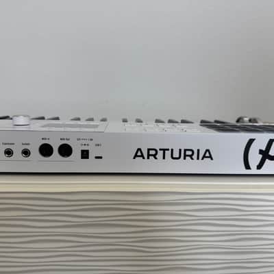 Arturia KeyLab 49 MkIII MIDI Controller 2024 - Present - White image 5