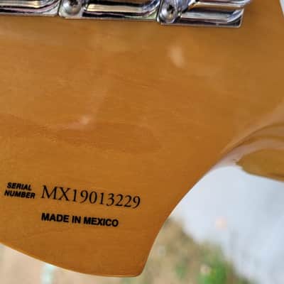 Fender Telecaster Delexe 1972 Vintera Mexican in Excellent Condition with Hardcase. image 8