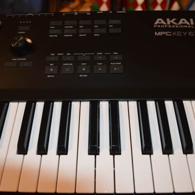 Akai MPC Key 61 Standalone Workstation Synthesizer 2022 - Present - Black image 5