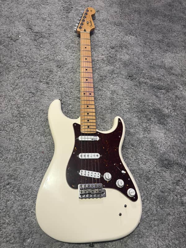 Fender Ed O'Brien Artist Series Stratocaster - Fully Loaded for $2299