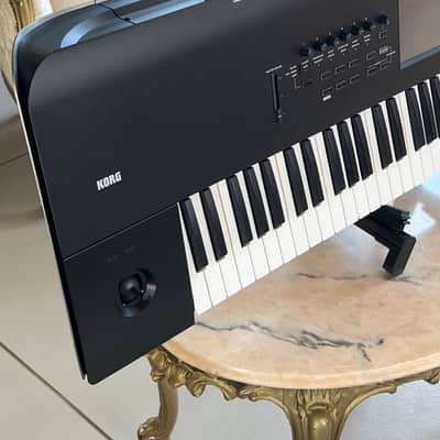 KORG Nautilus 73 + Bag image 6