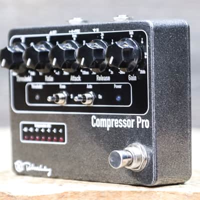 Keeley Electronics Compressor Pro Powerful Compressor/Limiter Effect Pedal w/Box image 2