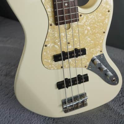N*s様 Bacchus BEGINING OF THE NEW TRADITO Bacchus “Begining of the New Tradition” Jazz Bass Japan - Sherwood