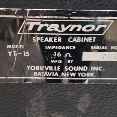 Traynor YT-15 70's 2x15 Bass Cab image 4