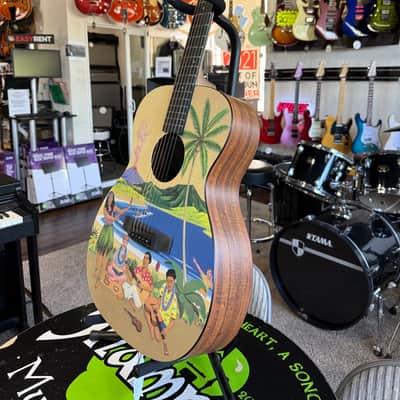 Martin Limited Edition 2002 Hawaiian Auditorium #51 of 500 W/Hardshell Case image 5