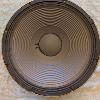 JBL 2220B 16 ohm, 15 Inch Speaker, Single image 1