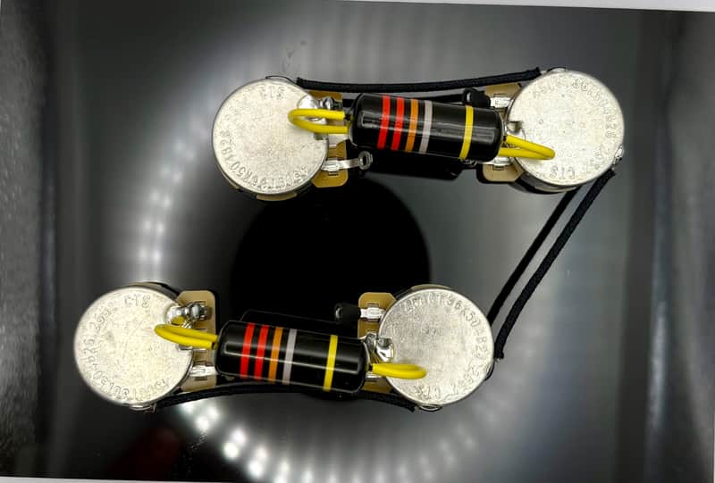 1960's Gibson Les Paul with 50s style wiring harness with new Bumblebee 0.022uF paper in oil capacitors and split short shaft pots image 1