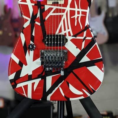 EVH Striped Series Left-Handed - Red w/ Black Stripes *FREE PLEK WITH PURCHASE* 709 image 1