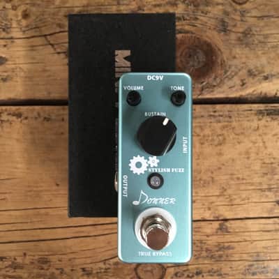 Donner Stylish Fuzz