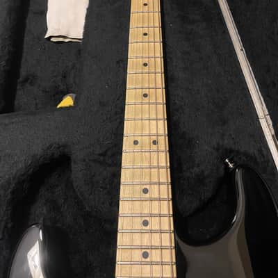 Charvel Pro-Mod San Dimas Style 1 HH FR M Left-Handed 2017 - 2018 - Gloss Black image 4