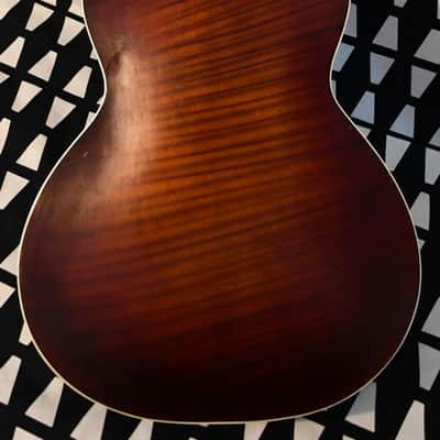 ✴️ Video Incl. – Restored 16'' Pre-War Schönbach German/Czech Archtop, 1930s – Perfect Playability, Great Condition and Sound image 4