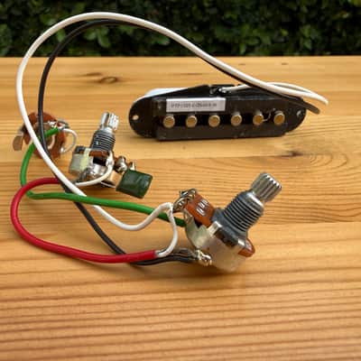 TESTED/PULLED OFF Squier Bronco Bass - Complete Pickup + Full Wiring Harness 2024 - White image 7