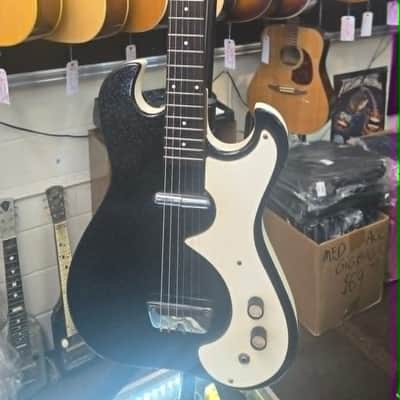 Silvertone 1448 Guitar and Amplifier 1962-1967 image 3