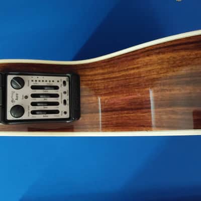 Martin OMC AURA 2005 - Polyurethane image 7