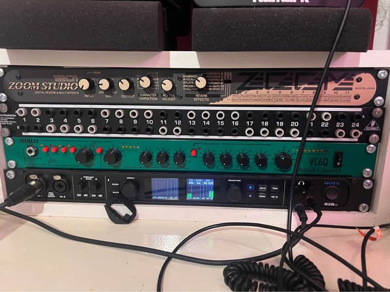 MOTU 828ES - Black image 1