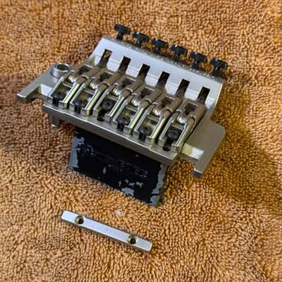Ibanez Edge Original Locking Tremolo Bridge Brushed Chrome image 4