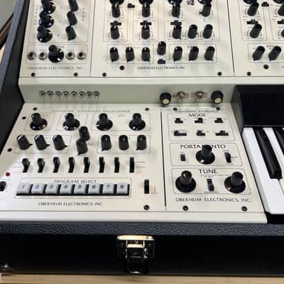 Oberheim EVS-1 Eight Voice Synthesizer 1975 - Black / Cream image 8