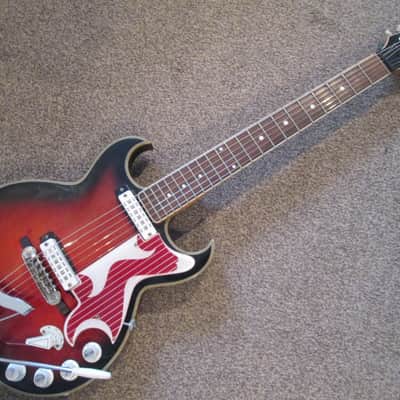 Eko Florentine 360/2V early 60's red image 4