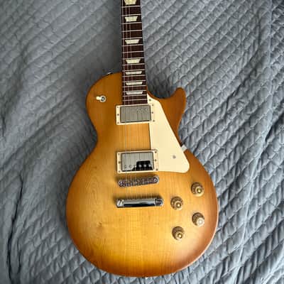 Gibson Les Paul Tribute 2021 Satin Honeyburst image 3