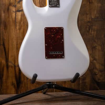 Fender American Ultra Stratocaster with Rosewood Fretboard 2019 - Present - Arctic Pearl image 5