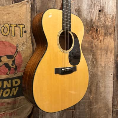 Martin Standard Series 000-18 2026 - Natural image 3