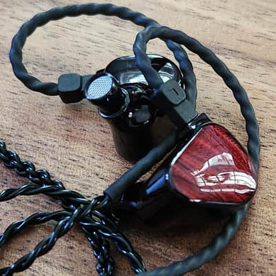 Truthear x Crinacle Zero Red IEMs w/ all original accessories image 3