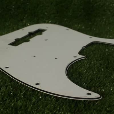 Vintage Jazz Bass Pickguard For USA Fender - White Wide Bevel 3 Ply image 3