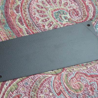 new old stock (2019) very near A+ Fulltone Clyde Deluxe, Black (orig Feet&Screws were switched to new Dunlop feet/screws)+ battery, strings, & copy of Owner's Manual (NO box, NO orig paperwork, NO sticker) image 18