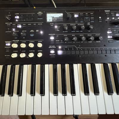 Korg Wavestate 37-Key Wave Sequencing Synthesizer 2020 - 2023 - Black