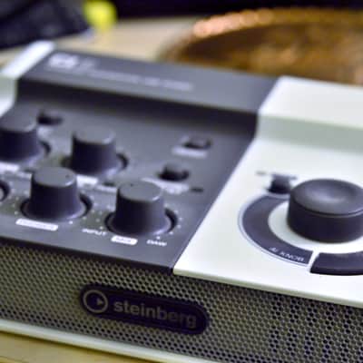 YAMAHA Steinberg CI2 (USB) – Audio Interface & Cubase Controller image 10
