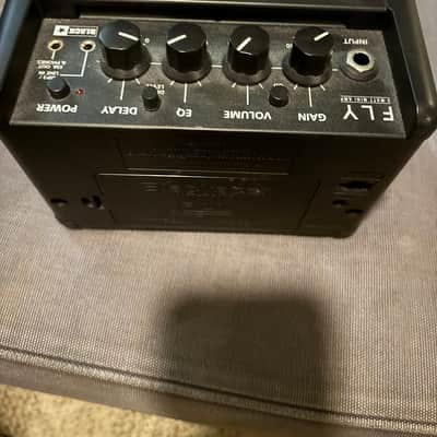 Blackstar Fly 3 3-Watt 1x3" Battery-Powered Mini Guitar Combo 2014 - Present - Black image 2