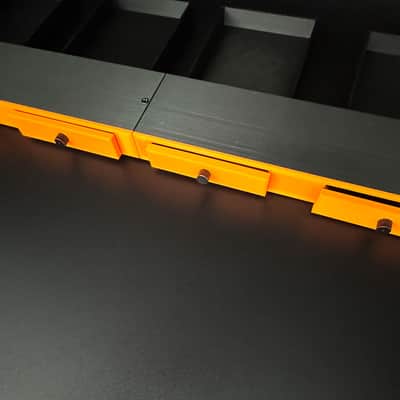 0.5RU Slimeline Rackmount Storage image 4
