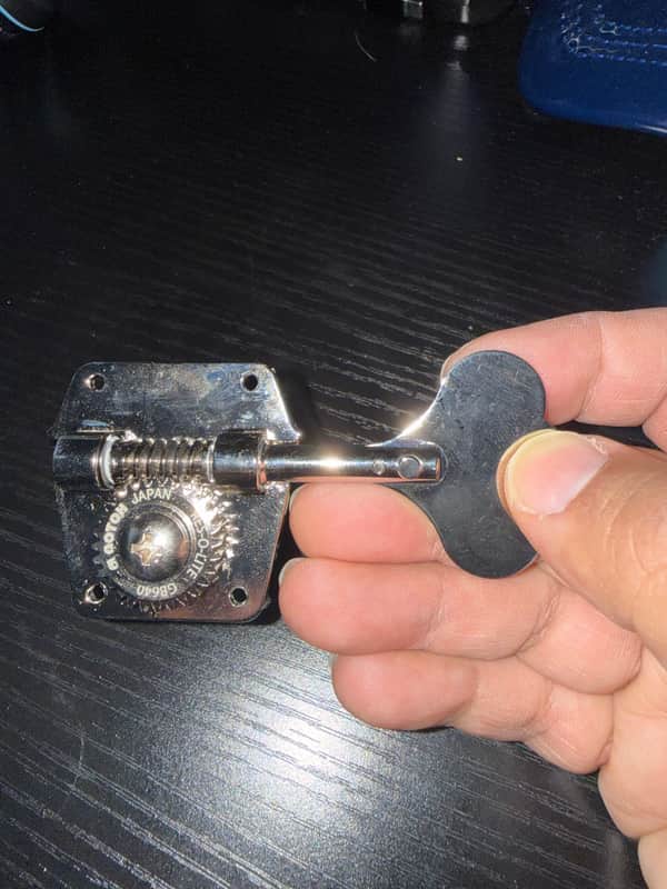 Fender Marcus Miller Tuning Machine Chrome image 1