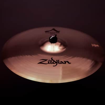 Zildjian 19" A Custom Crash image 1